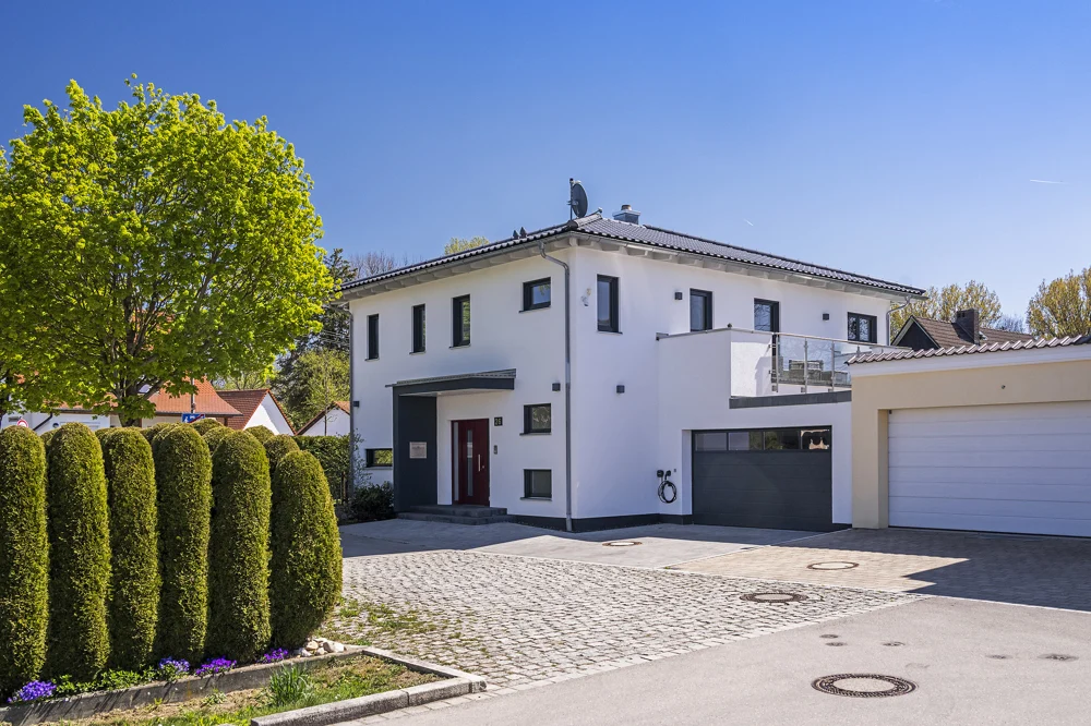 EXKLUSIVE VILLA IN AUGSBURG HAMMERSCHMIEDE